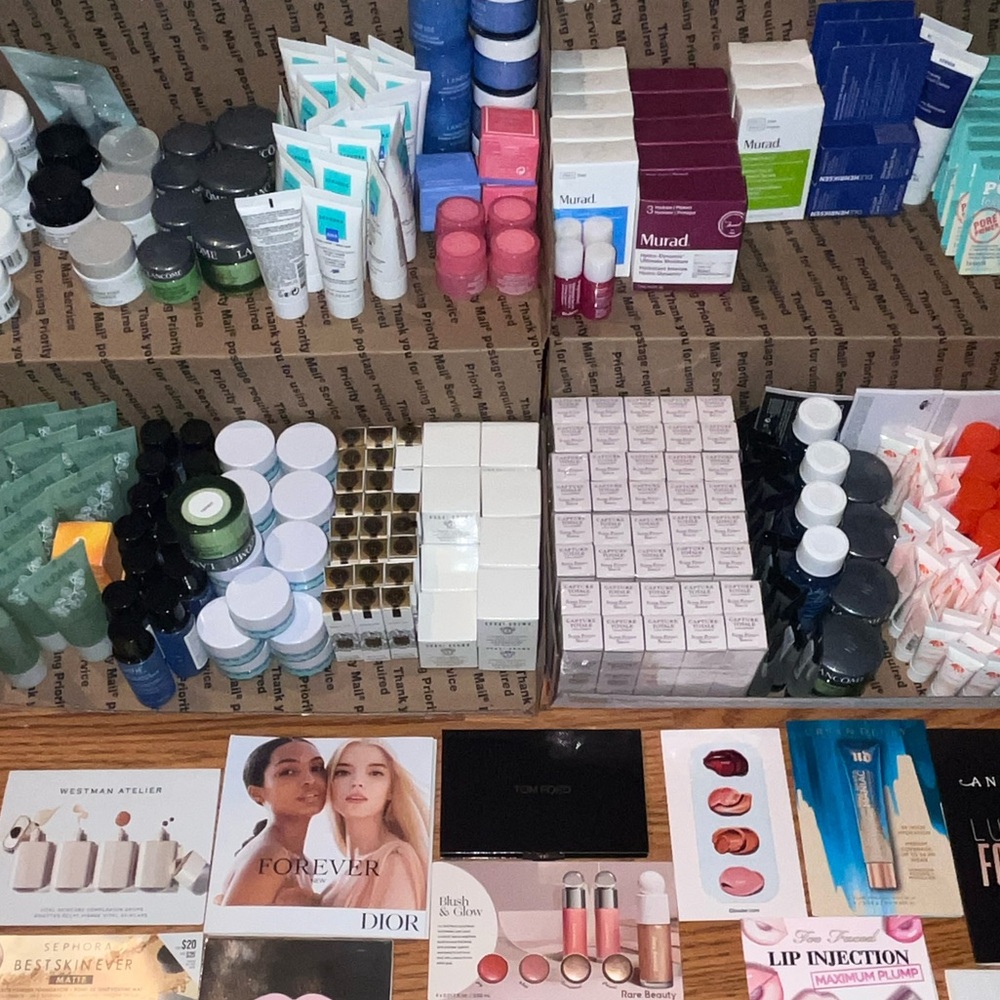 Luxury lot of Skincare makeup & haircare 12 travel/mini size products + freebies